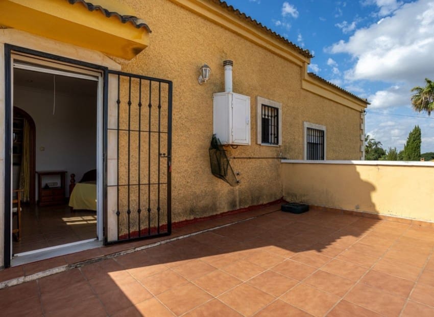 5 soveværelse Villa til salg i Elche / Elx med swimmingpool garage - € 510.000 (Ref: 9850335)