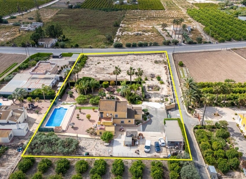 5 soveværelse Villa til salg i Elche / Elx med swimmingpool garage - € 510.000 (Ref: 9850335)