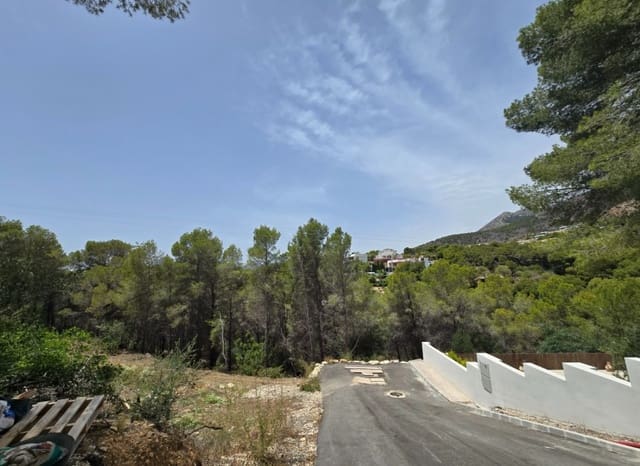Tontti myytävänä paikassa Alhama Springs, Altea - 135 000 € (Ref: 9861066)