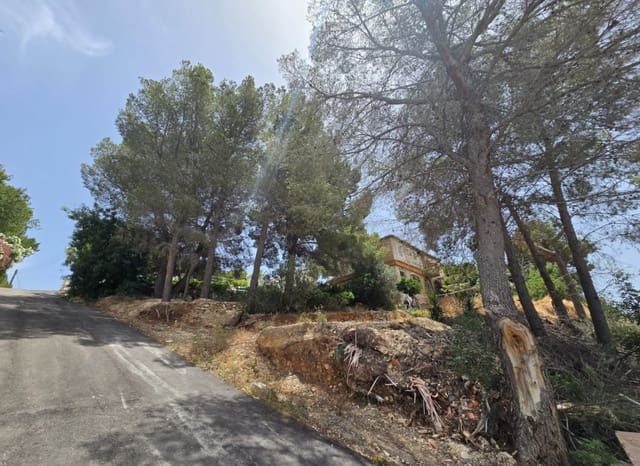 Tontti myytävänä paikassa Alhama Springs, Altea - 135 000 € (Ref: 9861066)