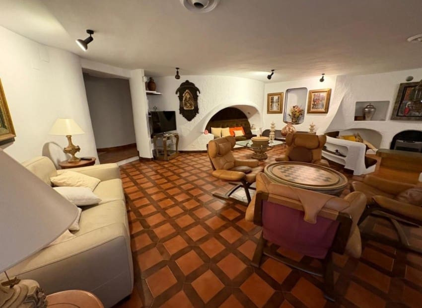 5 soverom Villa til salgs i Altea med svømmebasseng - € 900 000 (Ref: 9865494)