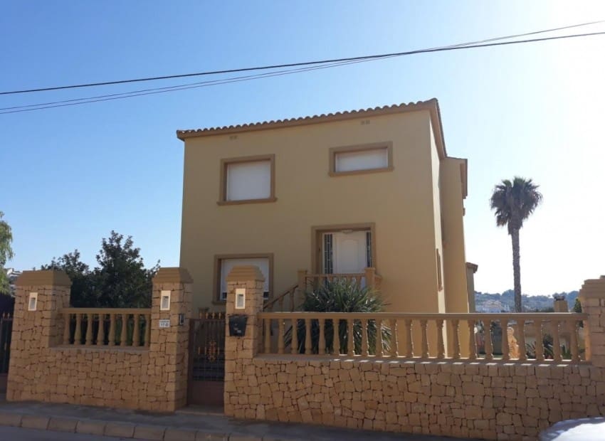 3 chambre Villa/Maison à vendre à Calpe / Calp avec piscine garage - 800 000 € (Ref: 9865917)
