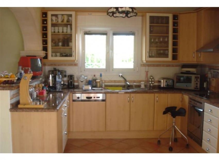 3 chambre Villa/Maison à vendre à Calpe / Calp avec piscine garage - 800 000 € (Ref: 9865917)