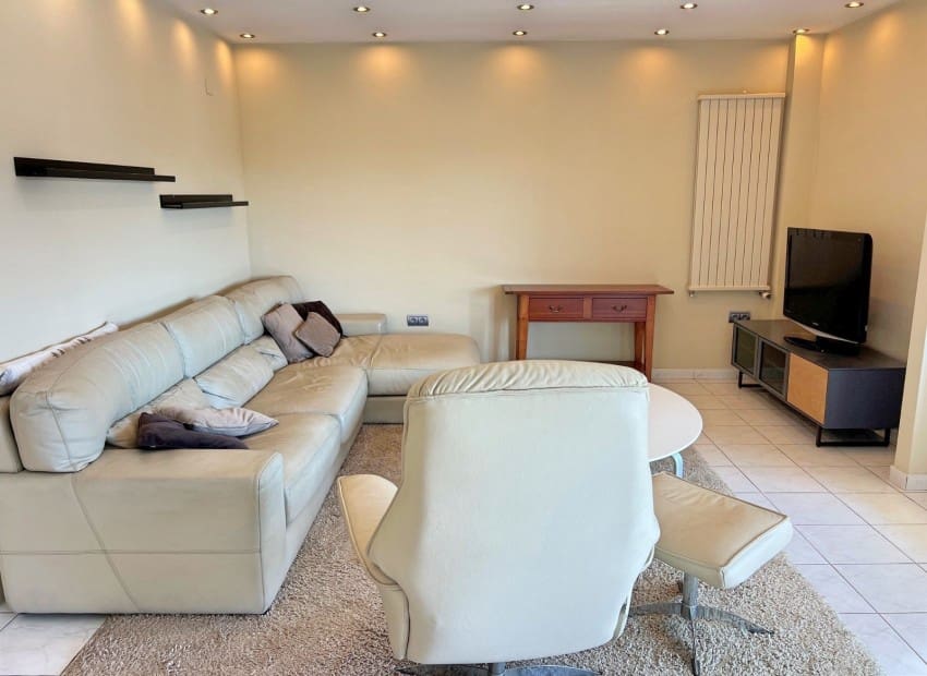 2 bedroom Apartment for sale in Albir with pool - € 449,000 (Ref: 9865918)
