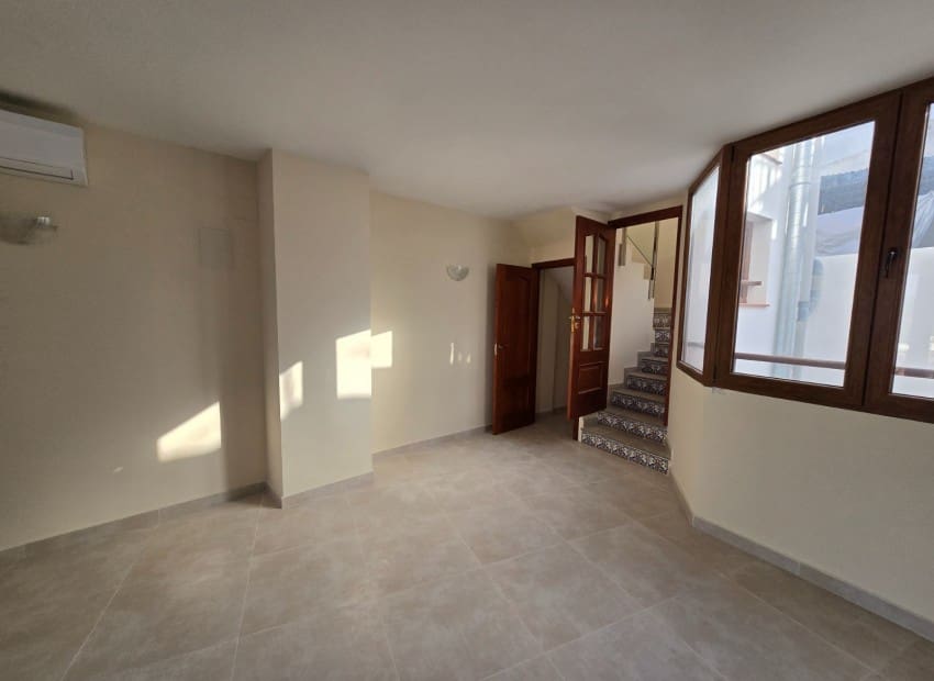 3 bedroom Townhouse for sale in Altea - € 350,000 (Ref: 9865919)