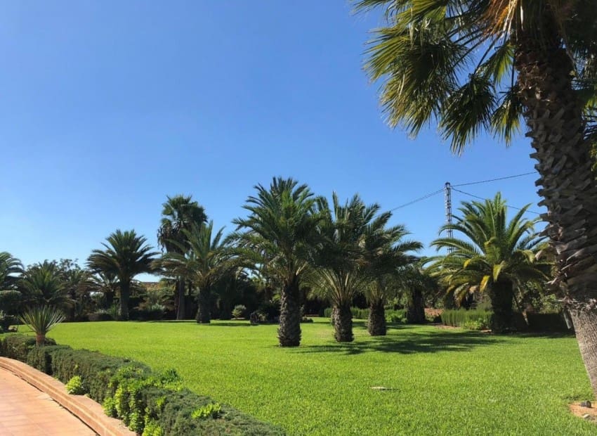5 bedroom Villa for sale in Benissa with pool garage - € 1,395,000 (Ref: 9865920)