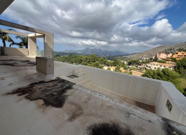 4 quarto Moradia para venda em Altea la Vella, Altea com piscina garagem - 850 000 € (Ref: 9880288)