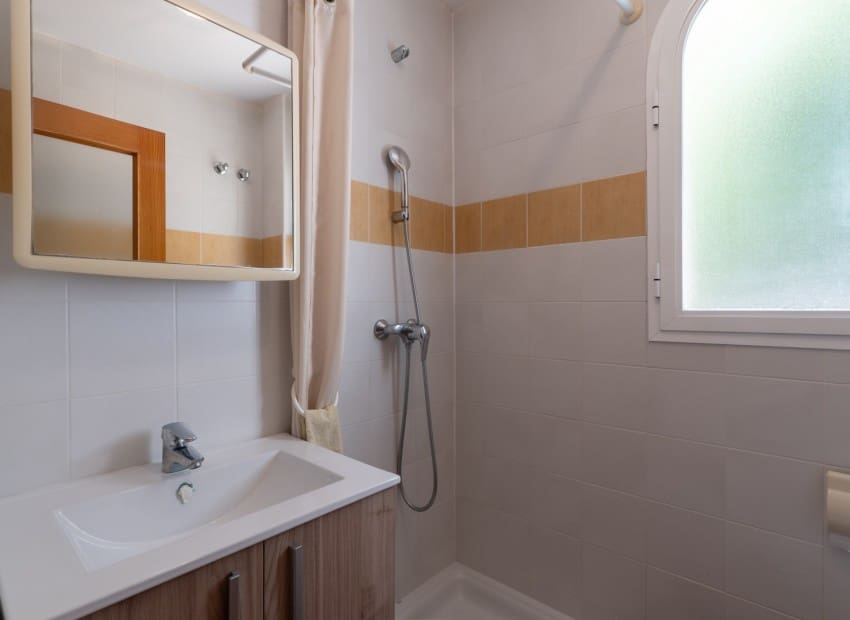 2 makuuhuone Huvila myytävänä paikassa Altea - 340 000 € (Ref: 9880289)