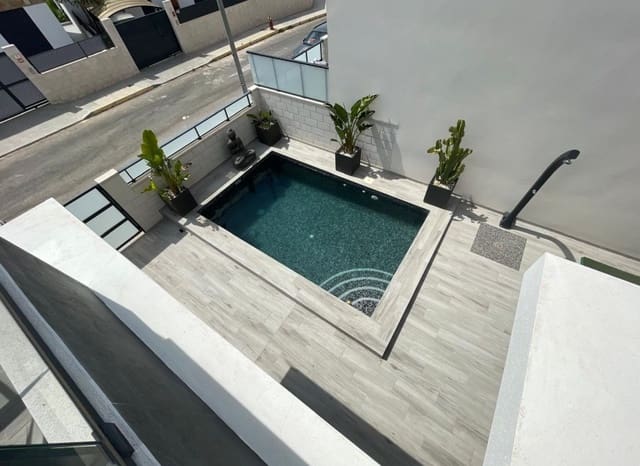 3 soveværelse Villa til salg i Benijófar med swimmingpool garage - € 469.000 (Ref: 9895347)