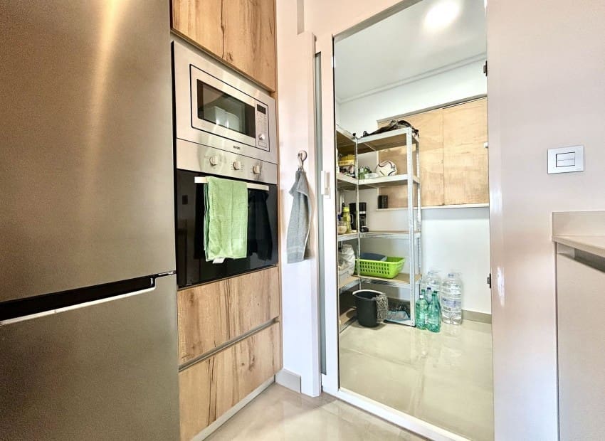2 slaapkamer Appartement te koop in Pilar de la Horadada met zwembad garage - € 330.000 (Ref: 9895348)