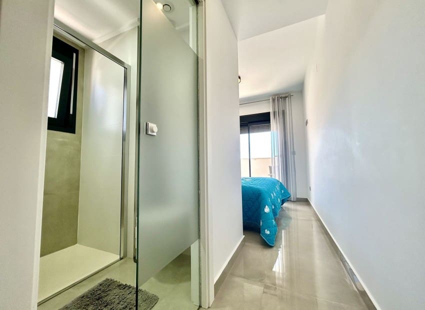 2 slaapkamer Appartement te koop in Pilar de la Horadada met zwembad garage - € 330.000 (Ref: 9895348)