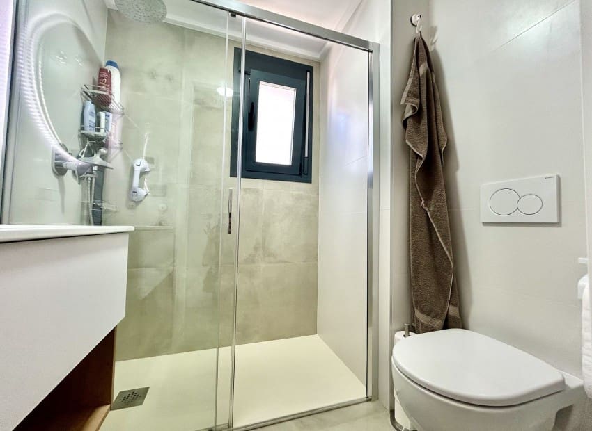 2 slaapkamer Appartement te koop in Pilar de la Horadada met zwembad garage - € 330.000 (Ref: 9895348)