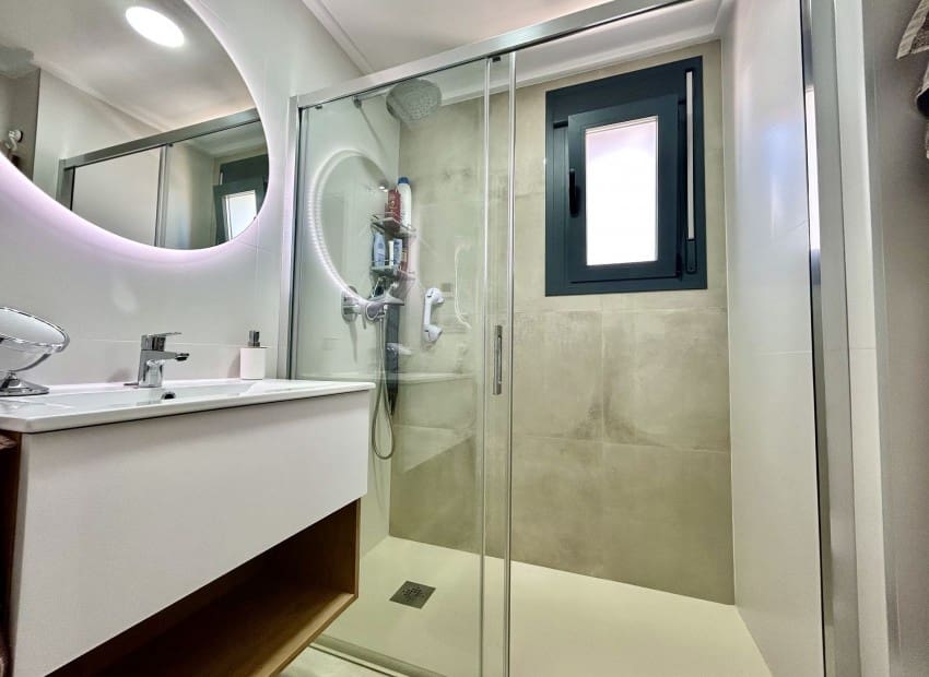 2 slaapkamer Appartement te koop in Pilar de la Horadada met zwembad garage - € 330.000 (Ref: 9895348)