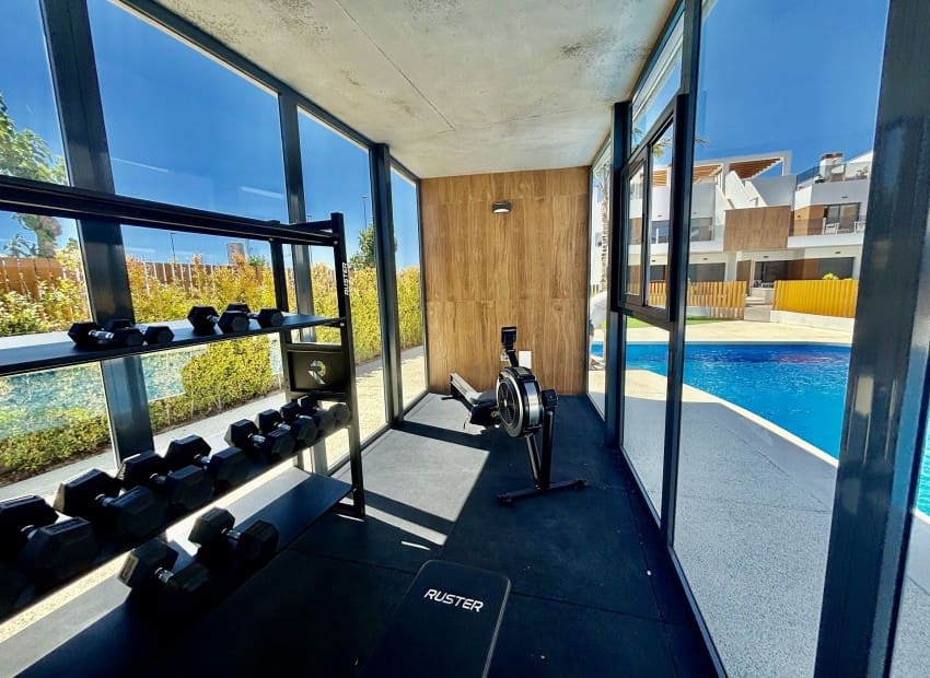 2 slaapkamer Appartement te koop in Pilar de la Horadada met zwembad garage - € 330.000 (Ref: 9895348)