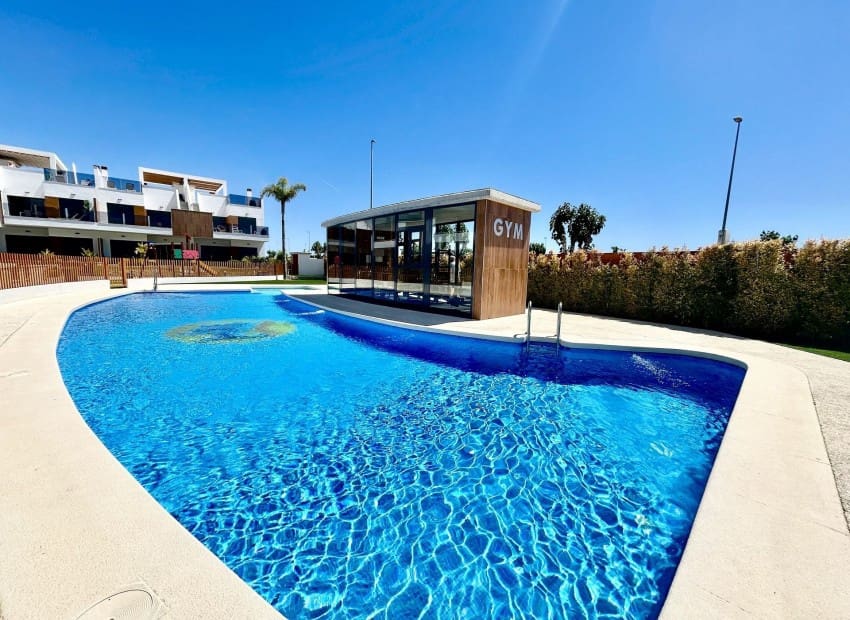 2 slaapkamer Appartement te koop in Pilar de la Horadada met zwembad garage - € 330.000 (Ref: 9895348)