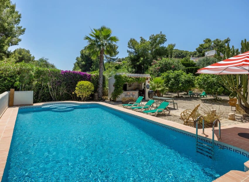 4 slaapkamer Villa te koop in Javea / Xabia met zwembad - € 950.000 (Ref: 9895352)