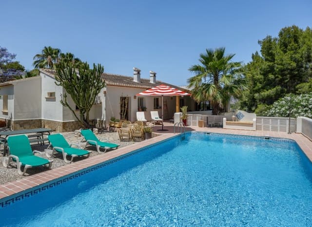 4 slaapkamer Villa te koop in Partides comunes - Adsubia, Javea / Xàbia met zwembad - € 950.000 (Ref: 9895352)