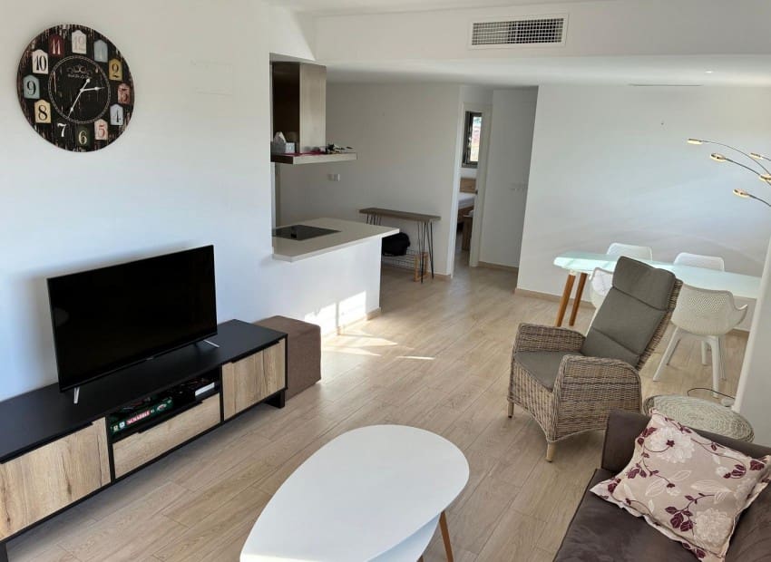3 makuuhuone Huoneisto myytävänä paikassa Villamartin mukana uima-altaan 
autotalli - 324 900 € (Ref: 9897219)