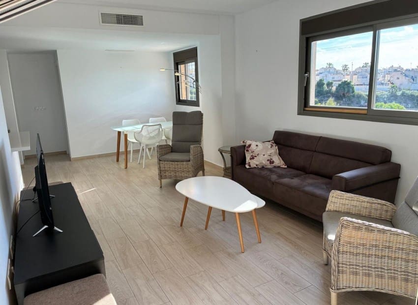 3 makuuhuone Huoneisto myytävänä paikassa Villamartin mukana uima-altaan 
autotalli - 324 900 € (Ref: 9897219)