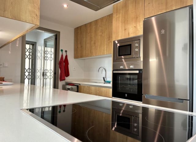 3 makuuhuone Huoneisto myytävänä paikassa Villamartin, Orihuela mukana uima-altaan 
autotalli - 324 900 € (Ref: 9897219)
