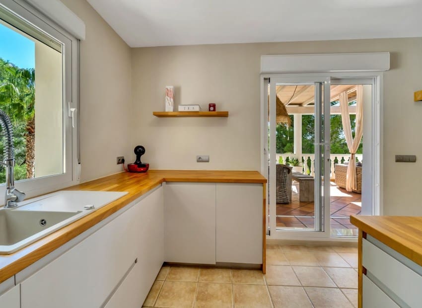 4 sypialnia Willa na sprzedaż w Altea la Vella z basenem garażem - 990 000 € (Ref: 9897220)
