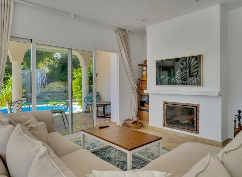 4 sypialnia Willa na sprzedaż w Altea la Vella z basenem garażem - 990 000 € (Ref: 9897220)