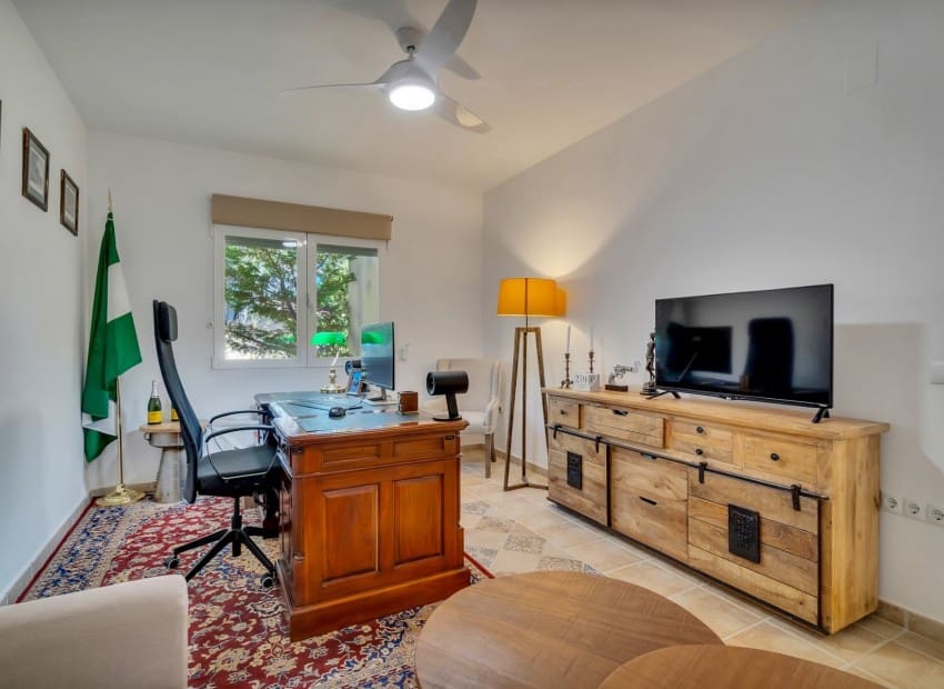4 sypialnia Willa na sprzedaż w Altea la Vella z basenem garażem - 990 000 € (Ref: 9897220)