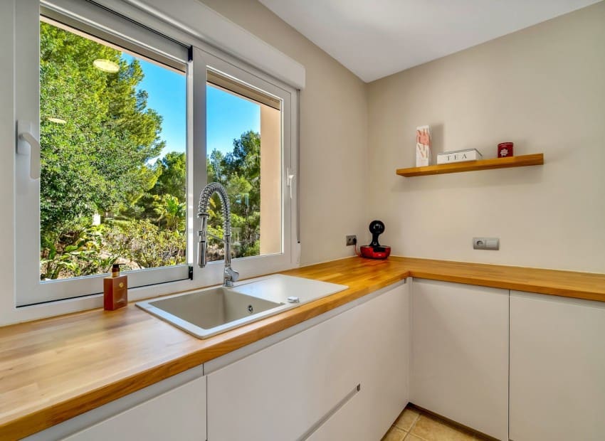 4 sypialnia Willa na sprzedaż w Altea la Vella z basenem garażem - 990 000 € (Ref: 9897220)