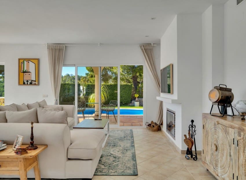 4 sypialnia Willa na sprzedaż w Altea la Vella z basenem garażem - 990 000 € (Ref: 9897220)