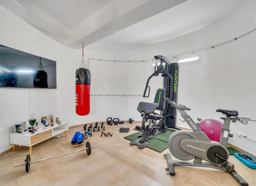 4 sypialnia Willa na sprzedaż w Altea la Vella z basenem garażem - 990 000 € (Ref: 9897220)