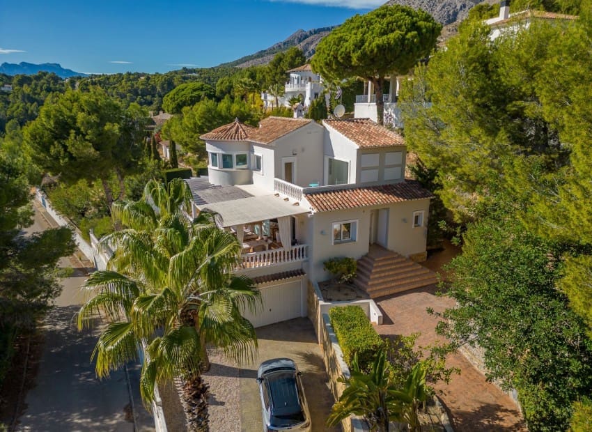 4 sypialnia Willa na sprzedaż w Altea la Vella z basenem garażem - 990 000 € (Ref: 9897220)