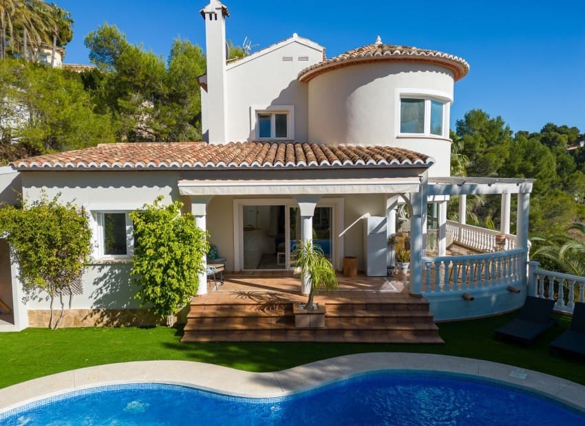 4 sypialnia Willa na sprzedaż w Altea la Vella z basenem garażem - 990 000 € (Ref: 9897220)