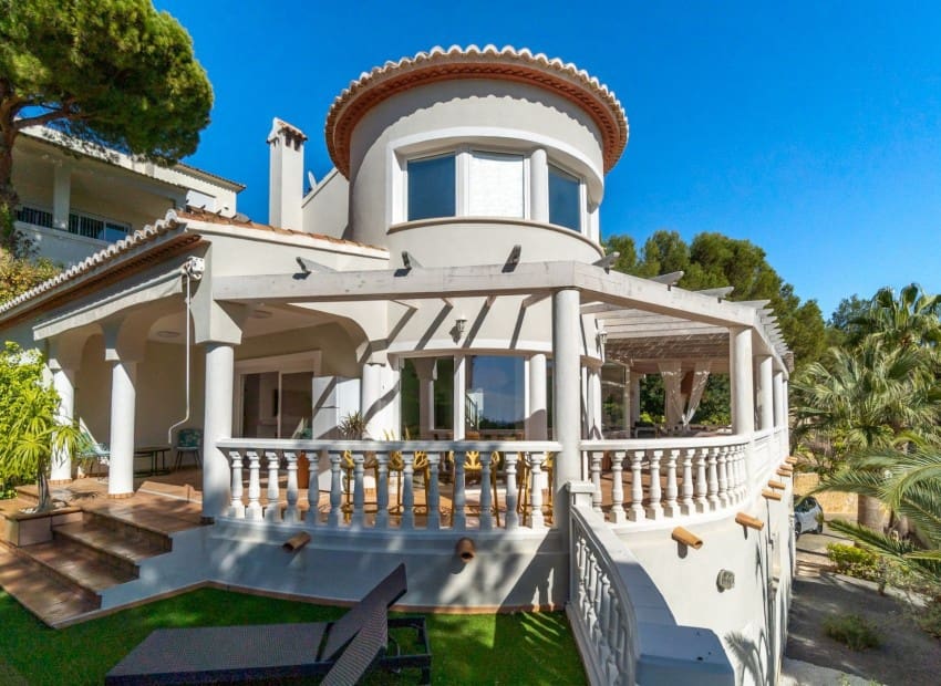 4 sypialnia Willa na sprzedaż w Altea la Vella z basenem garażem - 990 000 € (Ref: 9897220)