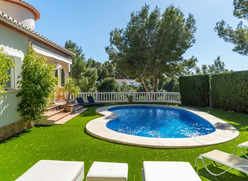 4 sypialnia Willa na sprzedaż w Altea la Vella z basenem garażem - 990 000 € (Ref: 9897220)