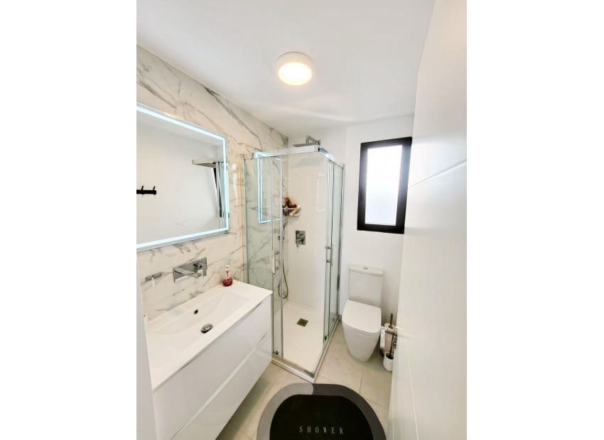 2 chambre Penthouse à vendre à San Miguel de Salinas avec piscine - 299 000 € (Ref: 9897221)