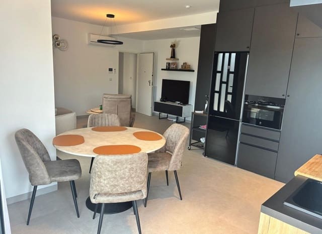 Ático de 2 habitaciones en San Miguel de Salinas en venta con piscina - 299.000 € (Ref: 9897221)