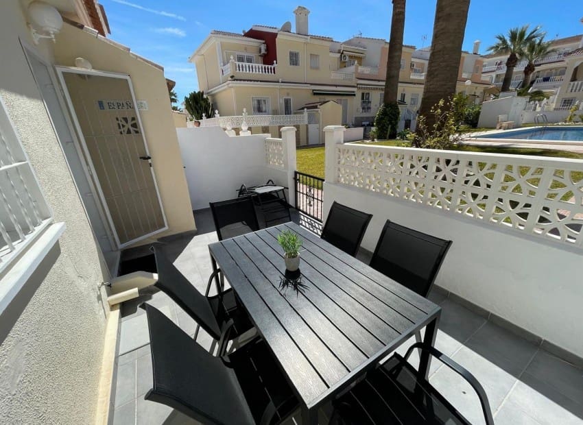 3 quarto Casa em Banda para venda em Ciudad Quesada com piscina - 244 900 € (Ref: 9897379)