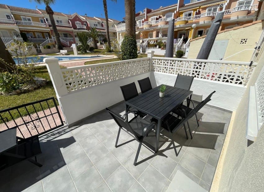 3 quarto Casa em Banda para venda em Ciudad Quesada com piscina - 244 900 € (Ref: 9897379)