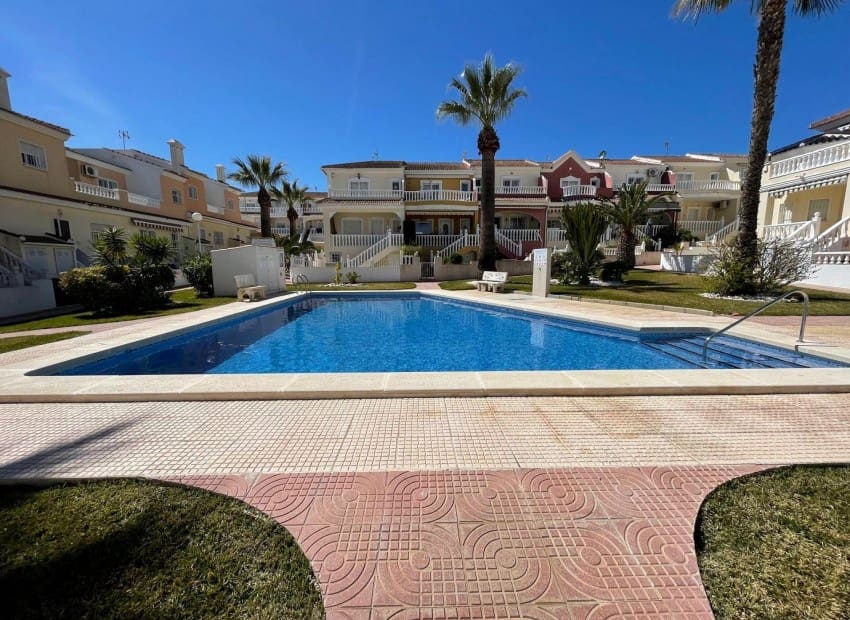 3 quarto Casa em Banda para venda em Ciudad Quesada com piscina - 244 900 € (Ref: 9897379)