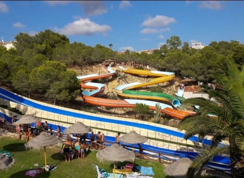 3 soveværelse Byhus til salg i Ciudad Quesada med swimmingpool - € 239.900 (Ref: 9897379)