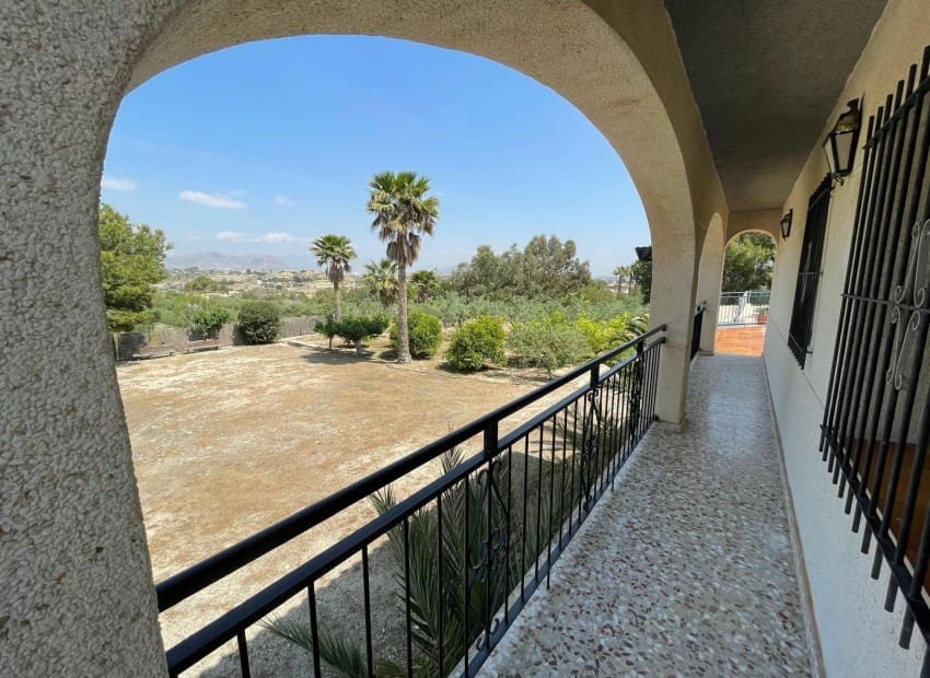 5 camera da letto Villa in vendita in Rebolledo con piscina garage - 395.000 € (Rif: 9897382)