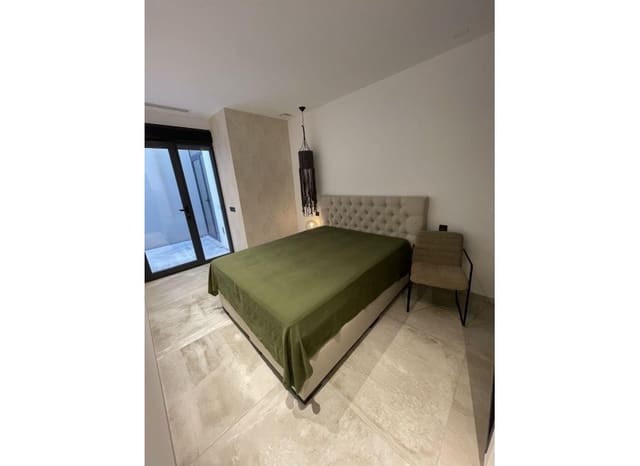 4 quarto Moradia para venda em Ciudad Quesada, Rojales com piscina garagem - 699 000 € (Ref: 9898358)