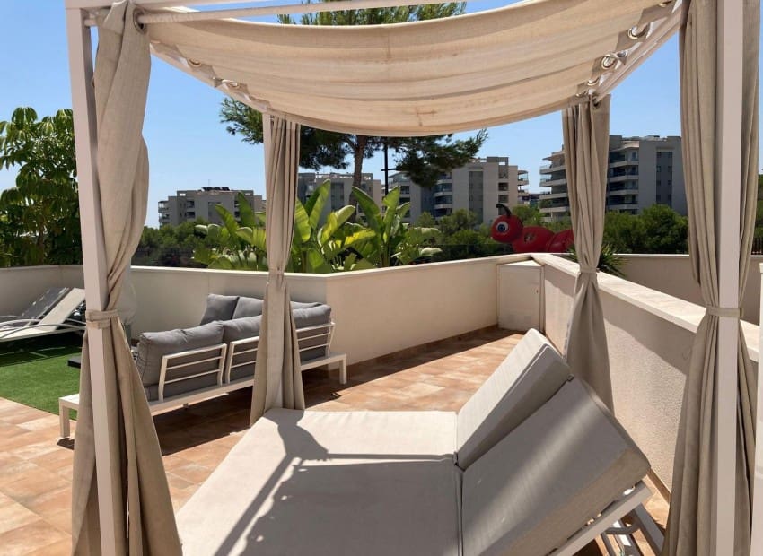 2 slaapkamer Appartement te koop in Los Dolses met zwembad garage - € 340.000 (Ref: 9898359)