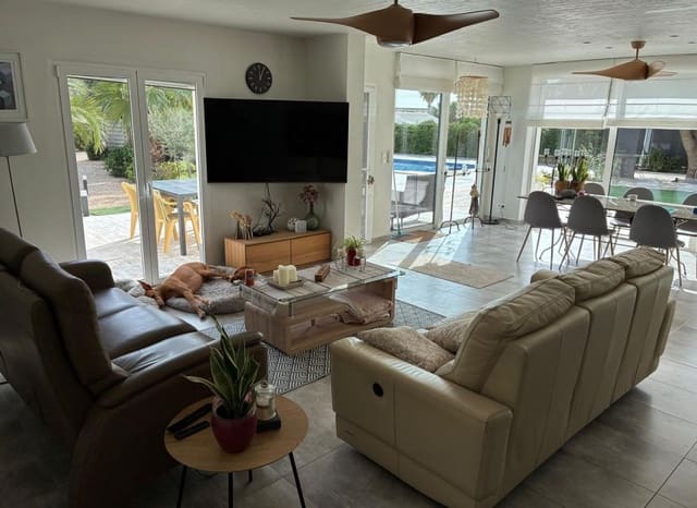 5 sovrum Villa till salu i Crevillente / Crevillent med pool - 465 000 € (Ref: 9898361)