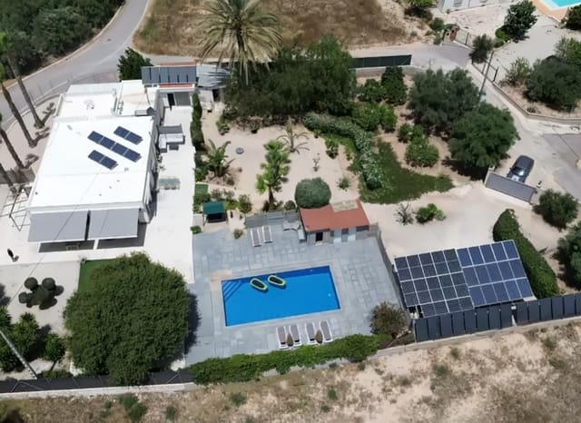 5 soverom Villa til salgs i Crevillente / Crevillent med svømmebasseng garasje - € 465 000 (Ref: 9898361)
