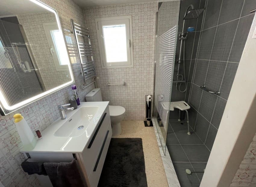 2 camera da letto Villa in vendita in Alfaz del Pi / L'Alfas del Pi con piscina garage - 299.999 € (Rif: 9898362)