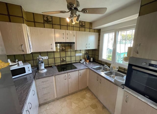 2 bedroom Villa for sale in Pueblo - Urbanizaciones, Alfaz del Pi / L'Alfàs del Pi with pool garage - € 299,999 (Ref: 9898362)