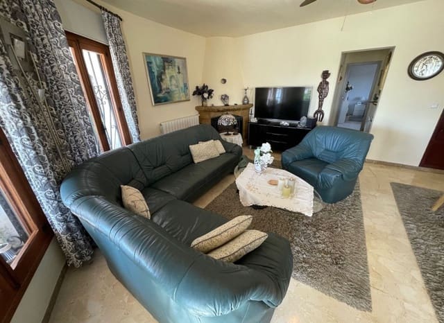 2 bedroom Villa for sale in Pueblo - Urbanizaciones, Alfaz del Pi / L'Alfàs del Pi with pool garage - € 299,999 (Ref: 9898362)