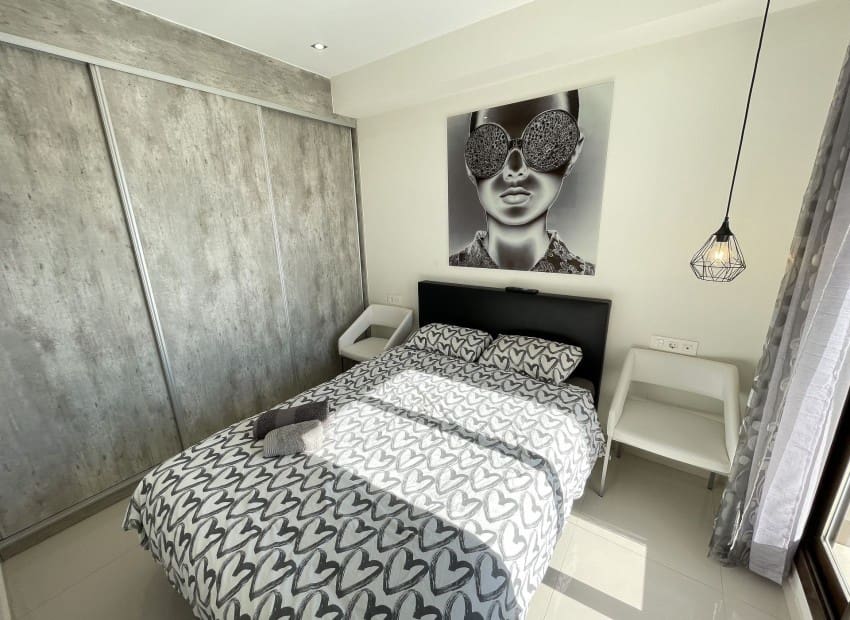 2 bedroom Semi-detached Villa for sale in Villamartin with pool - € 284,000 (Ref: 9898363)