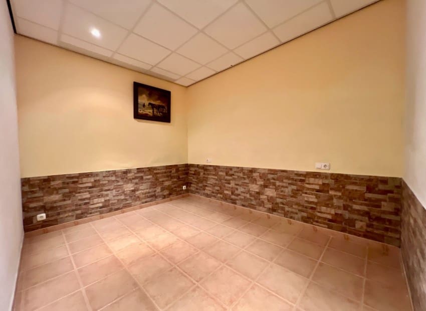 5 slaapkamer Halfvrijstaande villa te koop in La Nucia met zwembad garage - € 399.000 (Ref: 9899807)